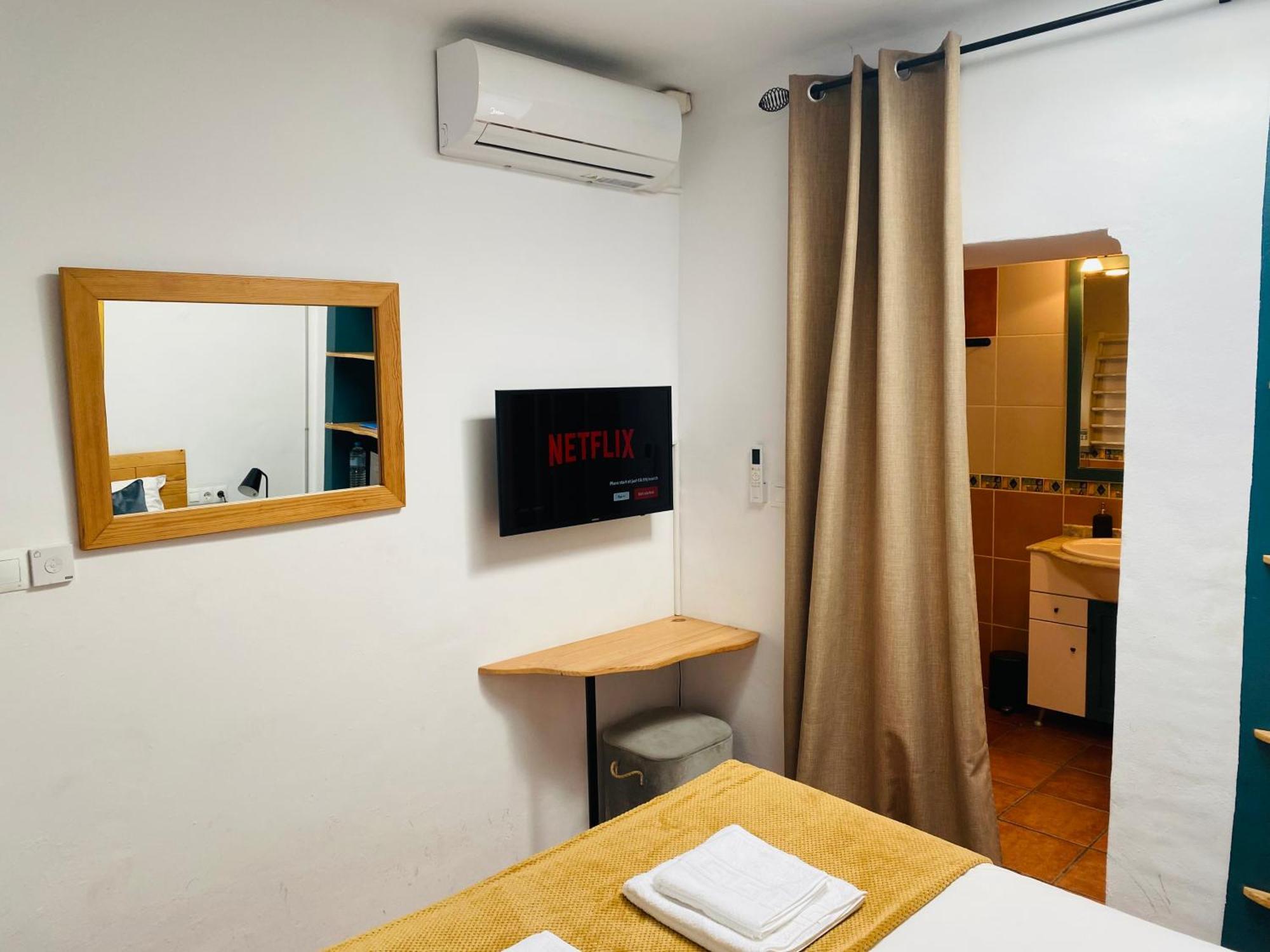 Room With Bathroom In Private House Casa Mar Торрокс-Коста Экстерьер фото